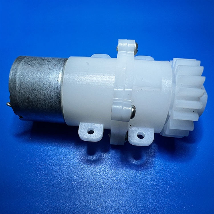 Nylon precision gear assembly